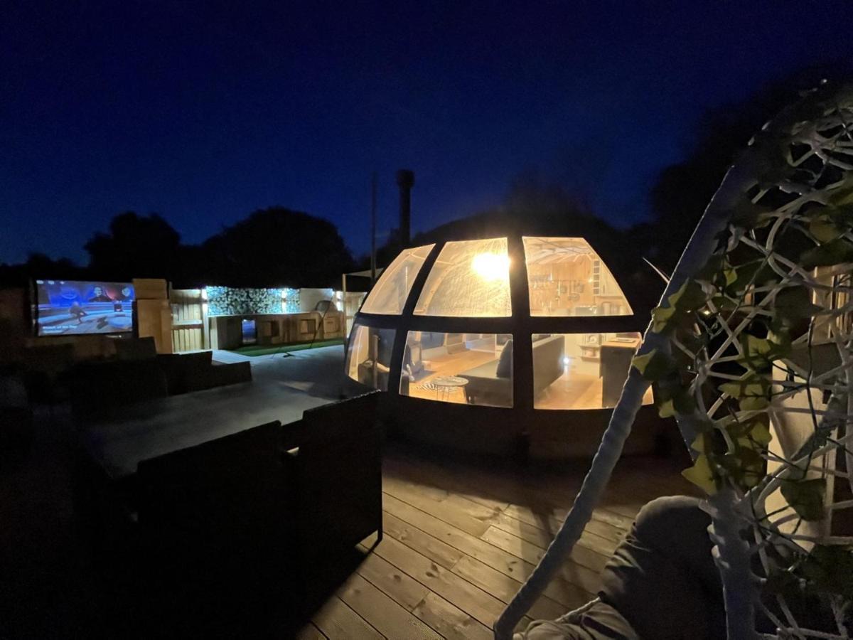 Sunrise Dome Tent Тенби Екстериор снимка