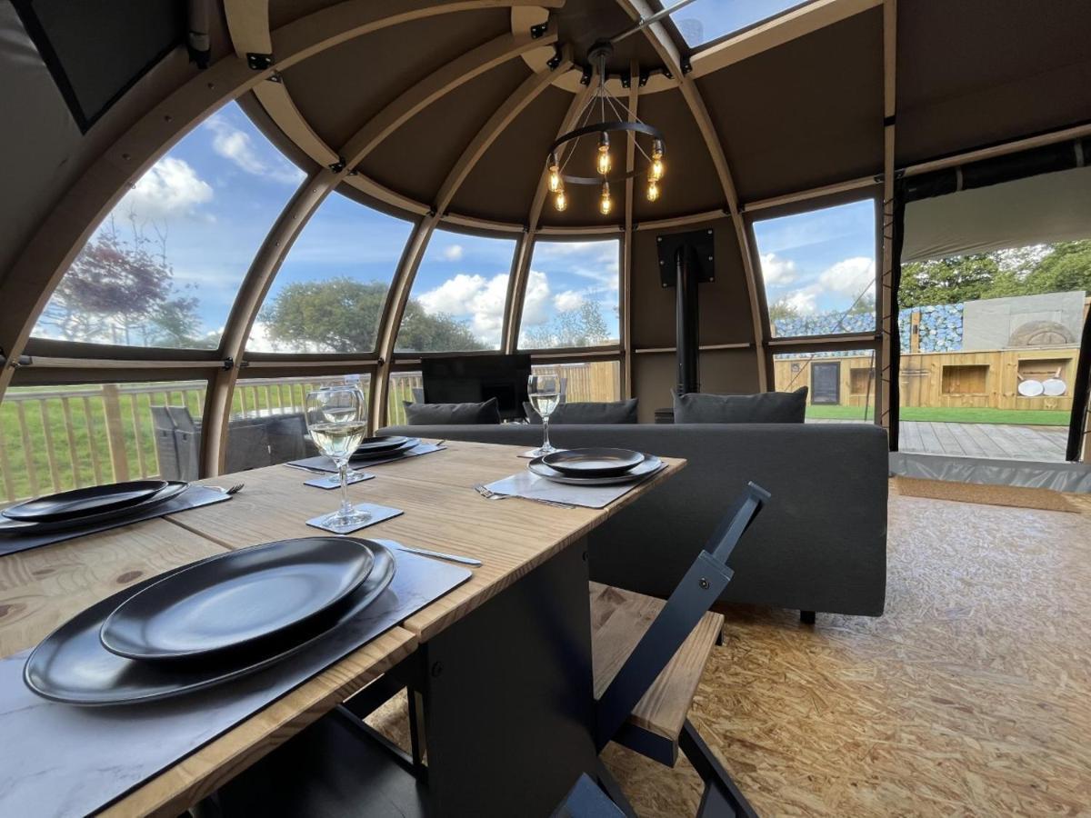 Sunrise Dome Tent Тенби Екстериор снимка